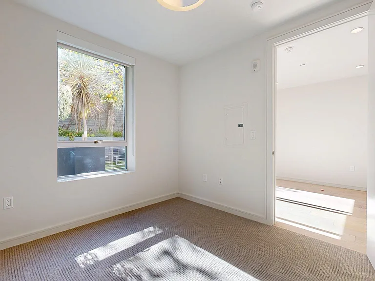 606 Capp St #105 — Photo 13