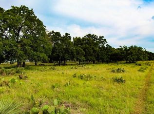 4 Solbrig Rd, Harper, TX 78631