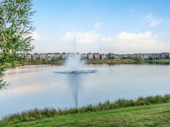 151 NE Legacy Main St SE #7409, Calgary, AB T2X 4A4