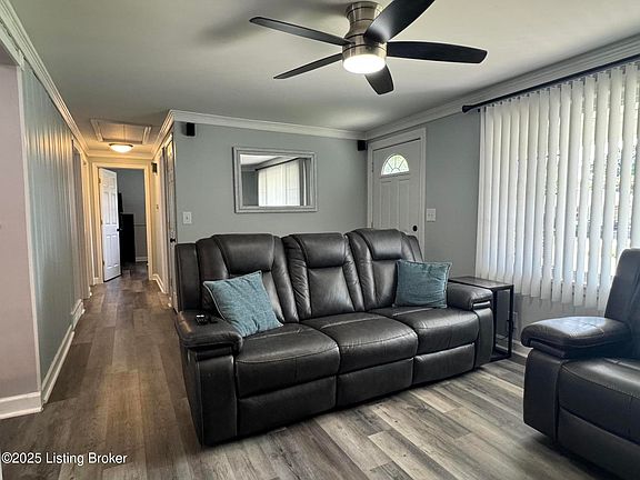 3rd image of 8009 Columbine Dr