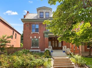 3846 Flad Ave, Saint Louis, MO 63110