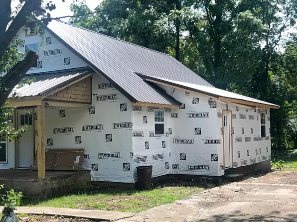 202 Layne Rd, Soddy Daisy, TN 37379