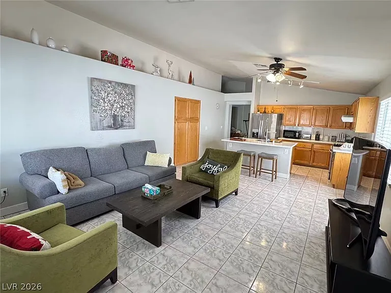 4484 Willowhill Ct — Photo 6