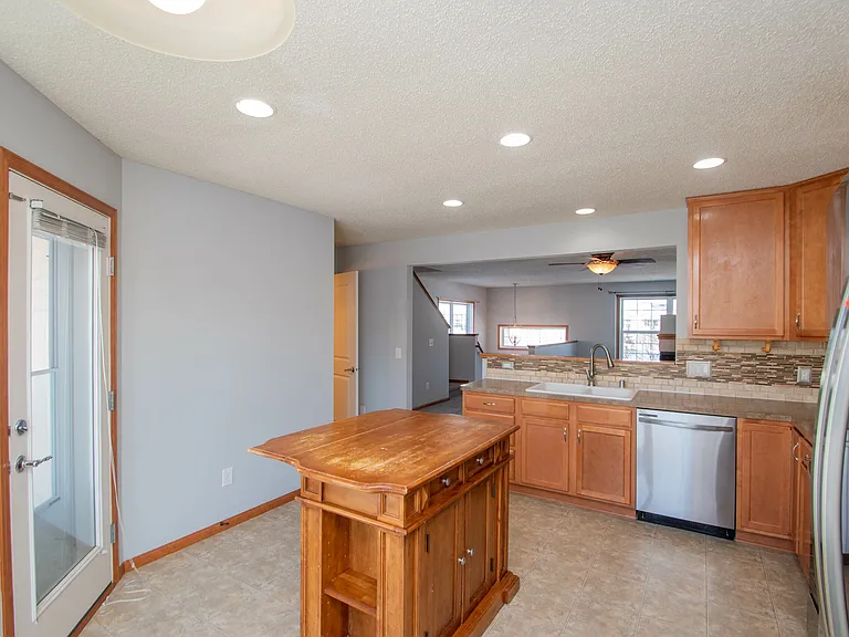 15119 Fanning Dr N — Photo 20