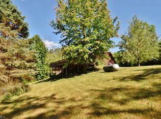8587 Locust St SW, Sherrodsville, OH