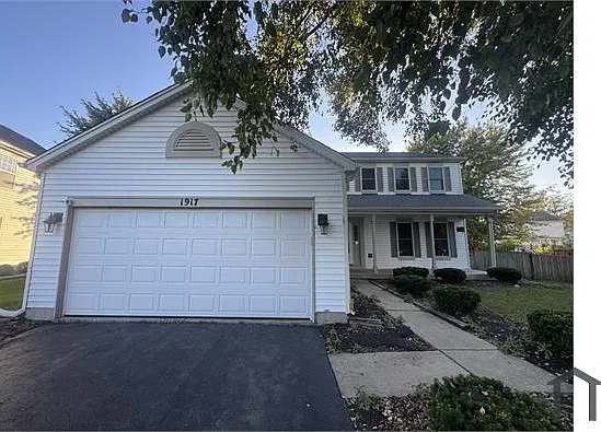 5 bed, 2800 sqft, $4,500 — Photo 2