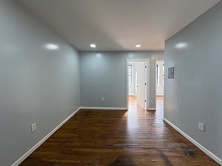 2nd image of 117 Wade St APT 2