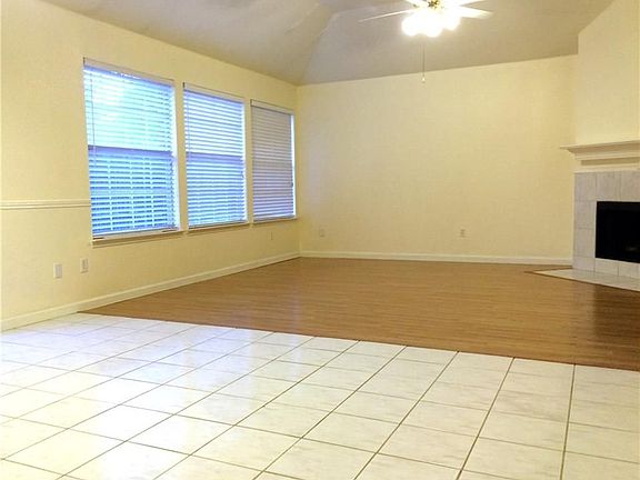 5th image of 4304 Palmdale Dr