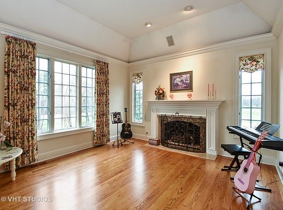 4th image of 10820 Green Manor Ct