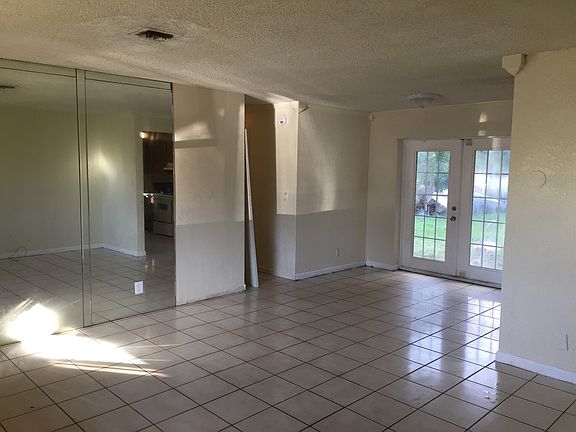 3rd image of 1806 NW 14th Ave