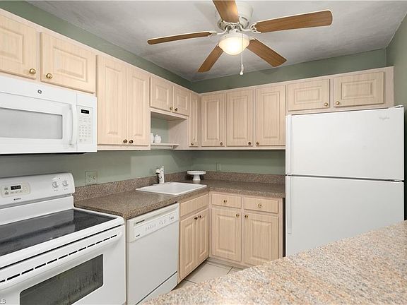 3rd image of 14900 Summerlin Woods DR #1