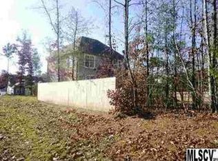111 Creek Path Dr, Hudson, NC 28638