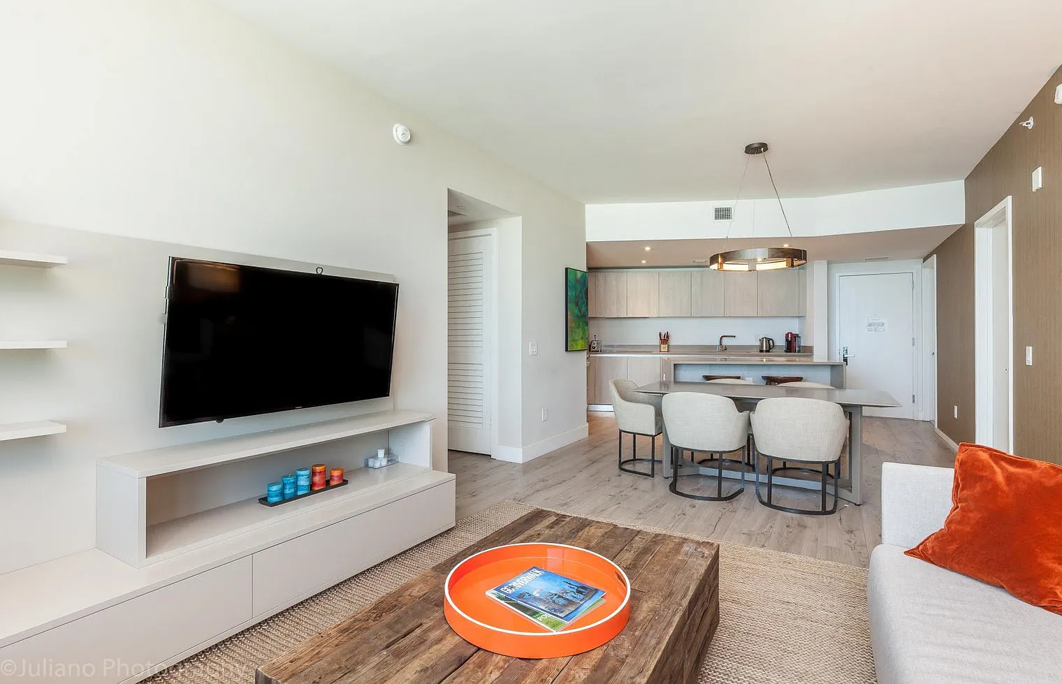 2 bed, 2.0 bath, 1248 sqft, $8,640 — Photo 2