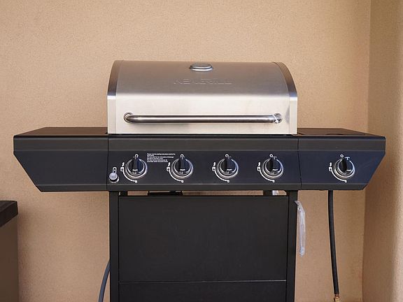 4th image of 1028 Calle Contendo