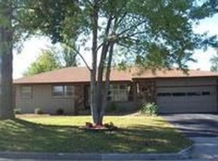 1966 E Smith St, Springfield, MO 65803