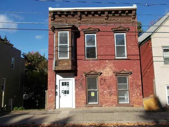 1459 1st St, Rensselaer, NY 12144