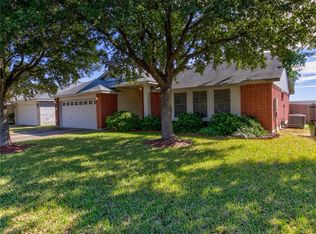 14811 Snelling Dr, Leander, TX 78641