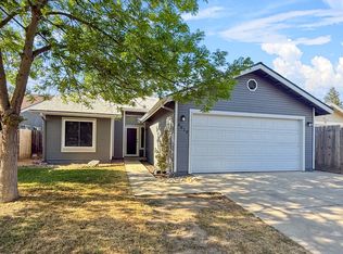 4910 W Hemlock Ave, Visalia, CA 93277