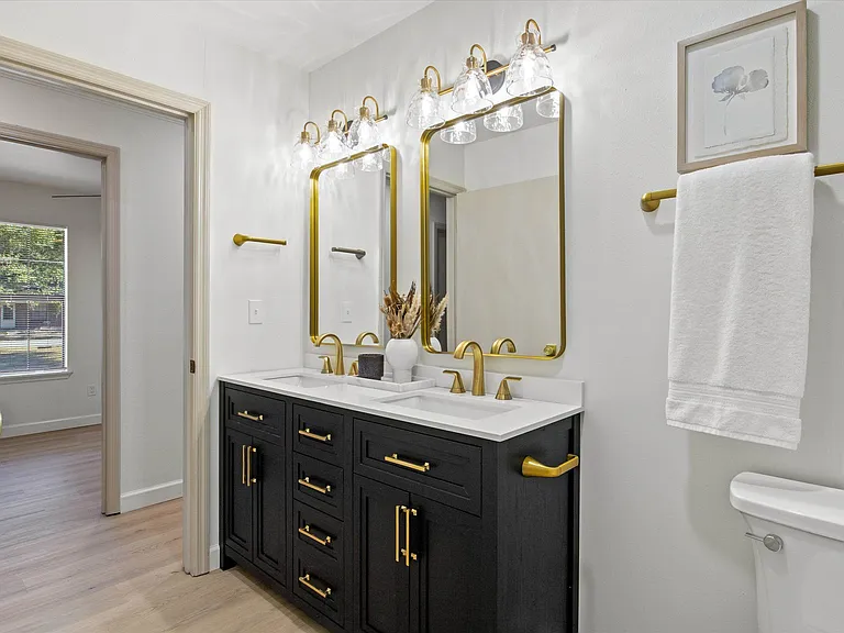 8477 Titus Ln — Photo 14