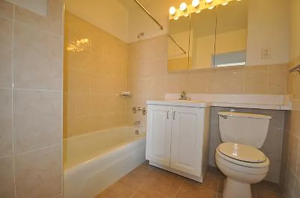 Rented by Pink Stone Realty LLC | media 6