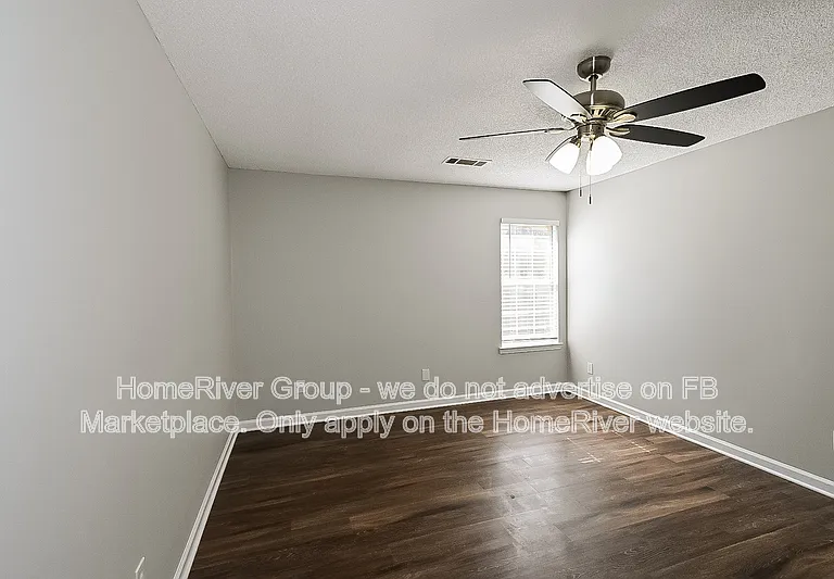 5467 Banbury Ave — Photo 12
