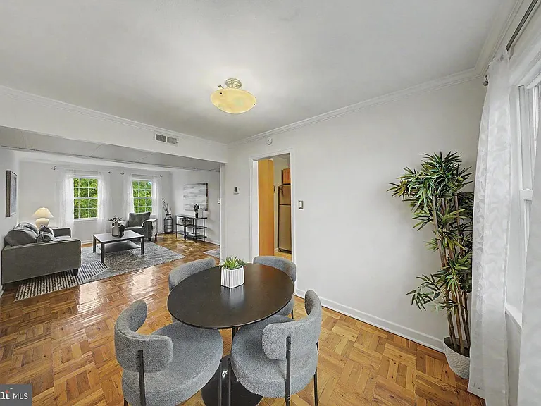 6607 Potomac Ave #C2 — Photo 3