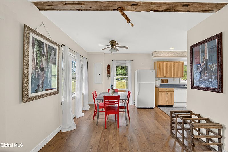 4th image of 447 Chamberlin Mills Road
