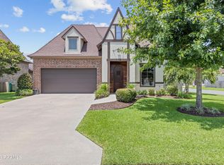 200 Old Cypress Dr, Broussard, LA 70518