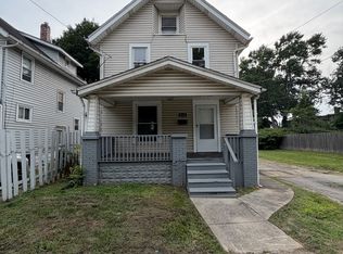 818 Sherman St, Akron, OH 44311