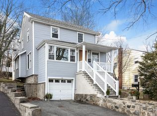 180 Knickerbocker Ave, Stamford, CT 06907