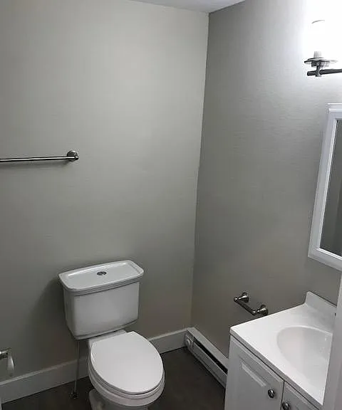 1207 E 30th Ave — Photo 4
