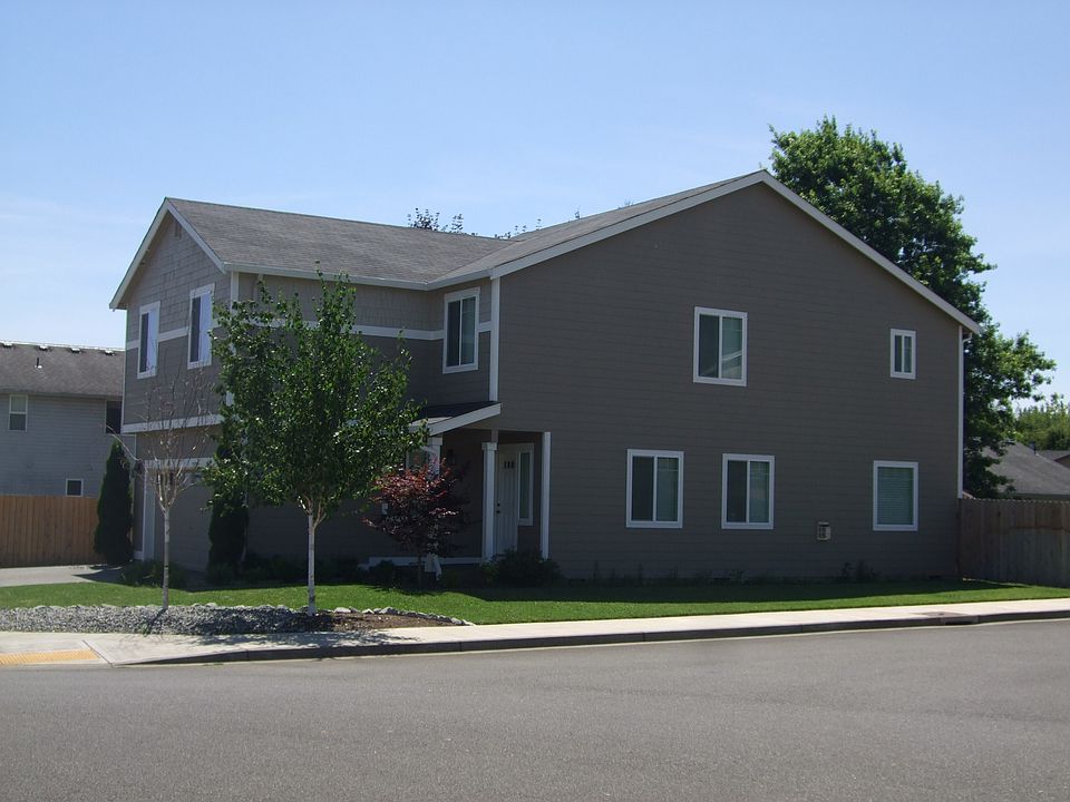1st image of 4408 NE 64th Ave