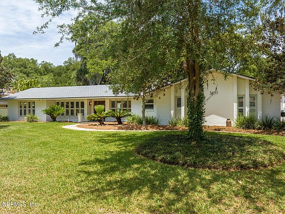 3rd image of 3677 CATHEDRAL OAKS Place N