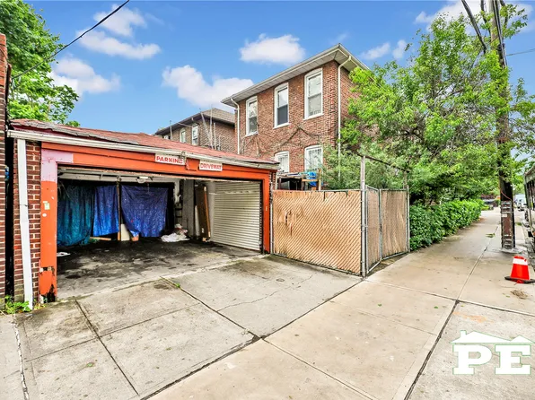 1201 East 10th Street image 2 of 35