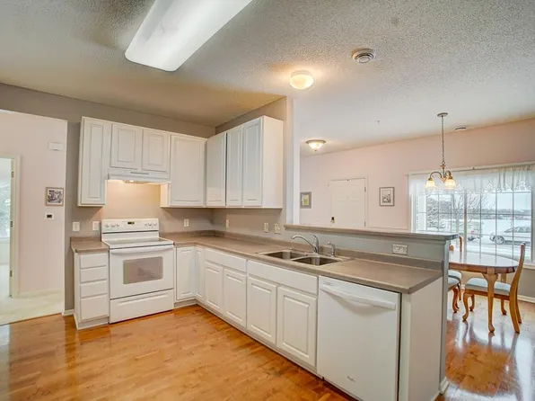 1140 Bergmann Dr, Stillwater, MN 55082