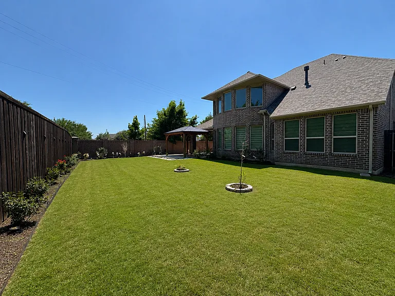 1901 Oakston Dr — Photo 34