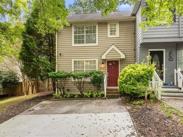 5042 Laurel Bridge Dr SE, Smyrna, GA 30082
