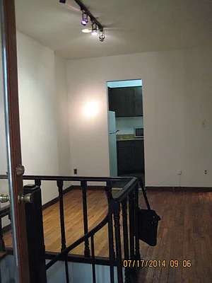 Rented by Magnone Real Estate | media 10