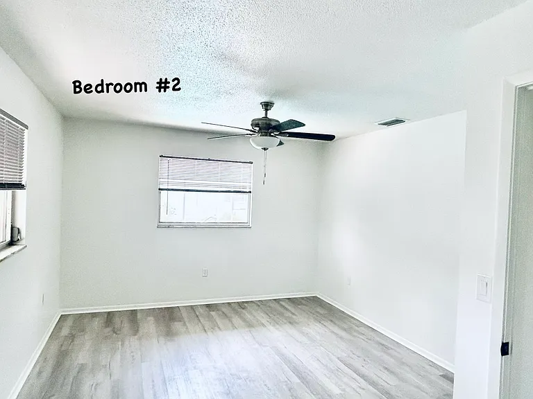 3851 Allenwood St — Photo 16