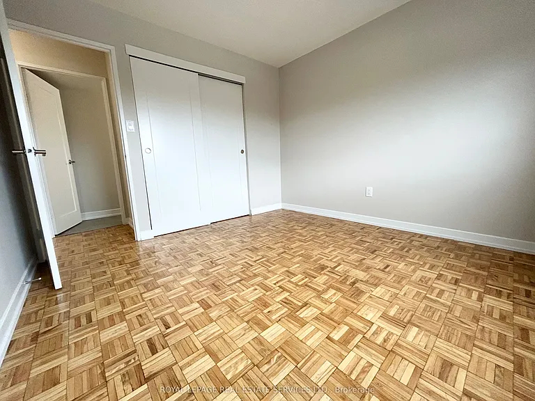 1 Cedarwoods Cres #511 — Photo 12