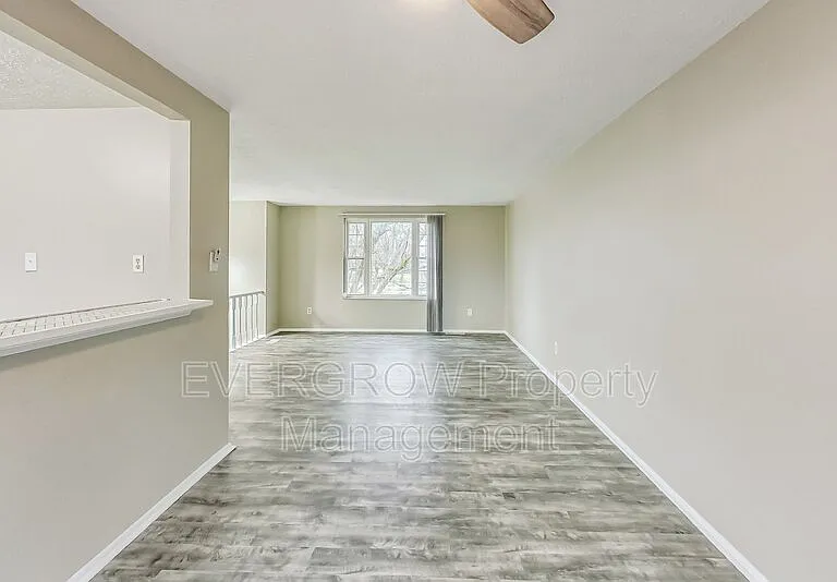 5310 Shelbyville Rd — Photo 9
