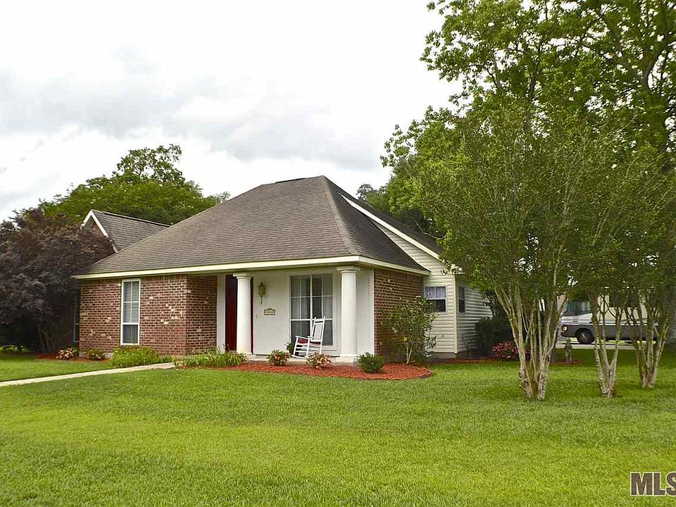 1st image of 39440 Woodrun Cir