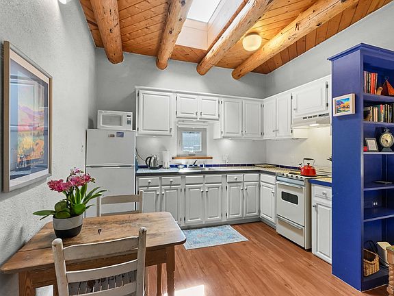 5th image of 226 Kit Carson Rd #4