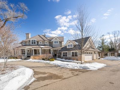 197 Thackeray Ln, Northfield, IL, 60093