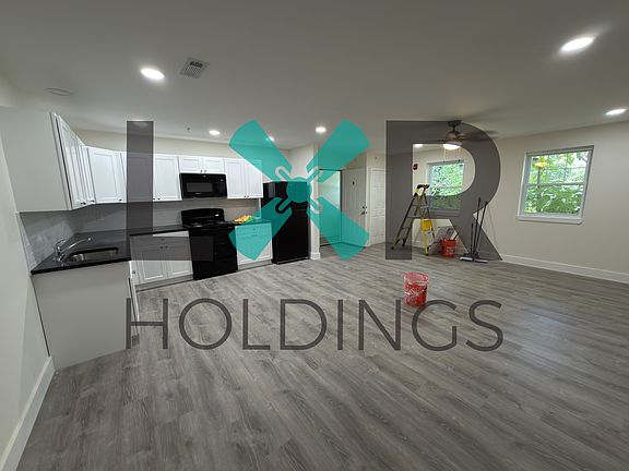 4th image of 317 E Broad St APT 3
