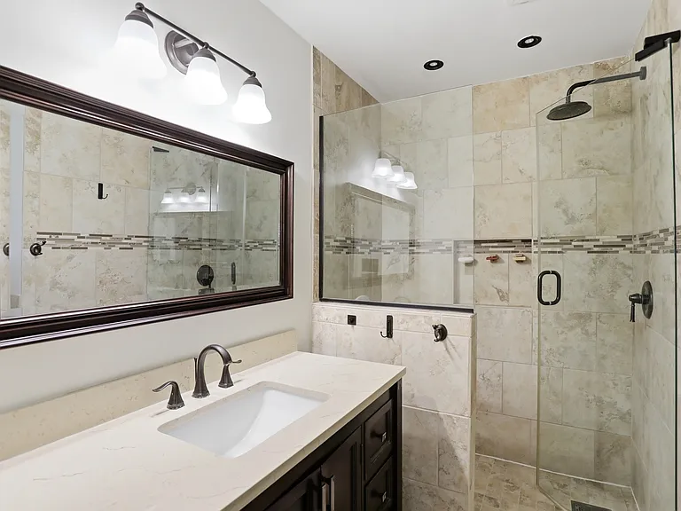 512 Lexington Blvd — Photo 42
