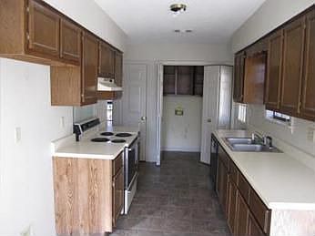 4th image of 7540 Tory Hill Ln