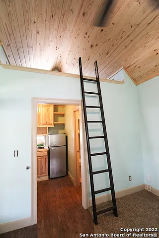 955 Faurie Tiny House Lakehills Ter #TINY HOUSE — Photo 7