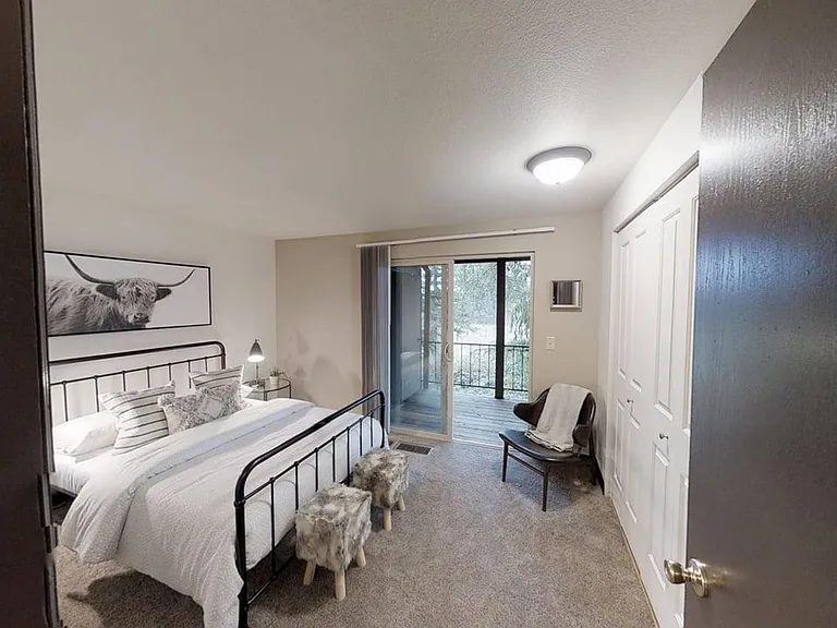 Upland Terrace — Photo 5
