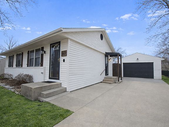 2nd image of 617 Orchard St